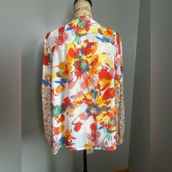 Hope Springs bright floral semi sheer pleated button front blouse XL Vaca travel - Picture 3 of 8